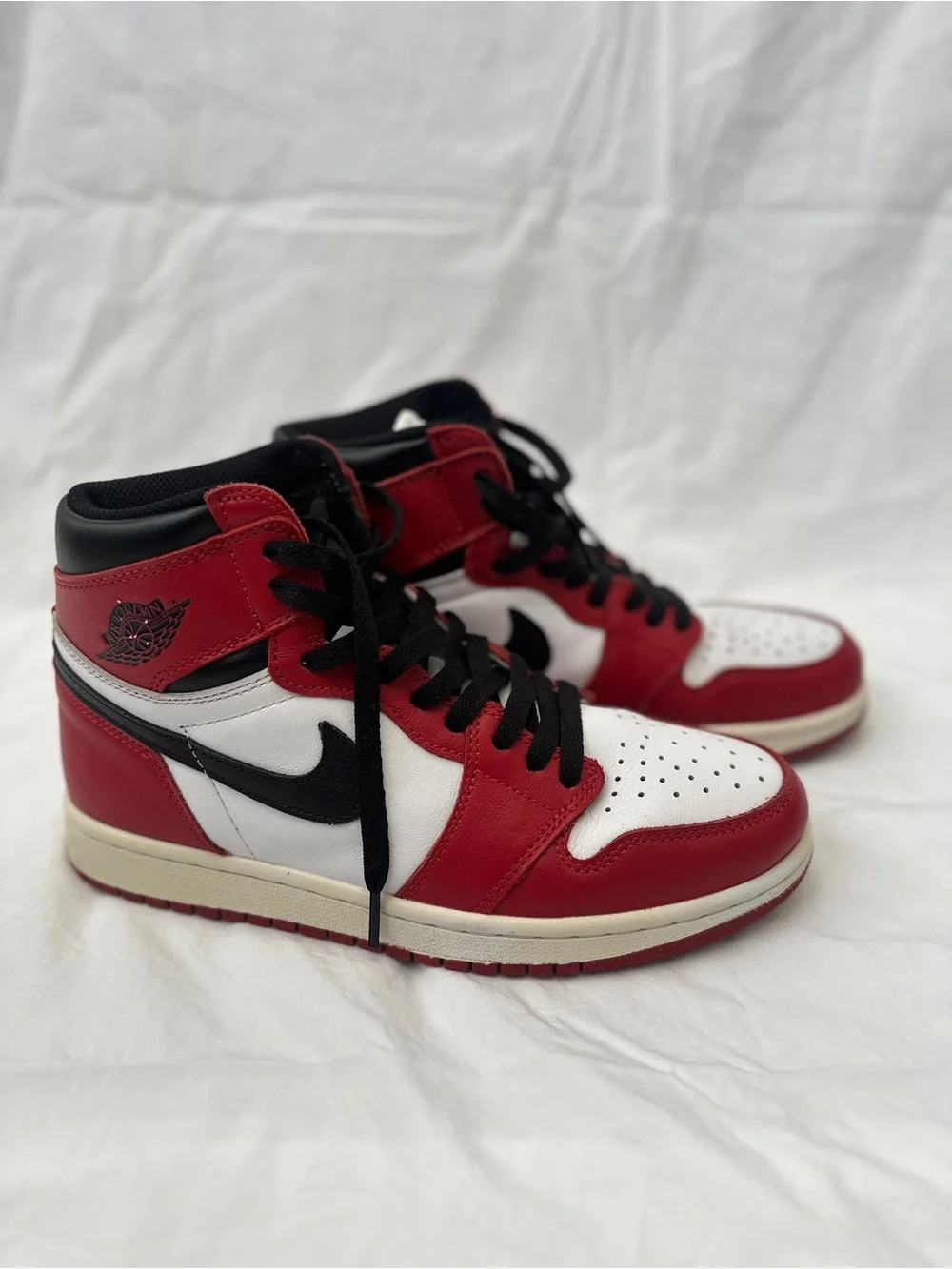 Nike Air Jordan 1 High - Red/White/Black